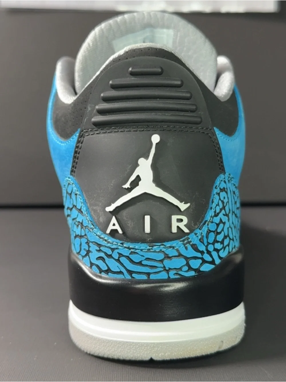 NIKE AIR JORDAN 3 RETRO POWDER BLUE SIZE 10 SNEAKERS 136064 406